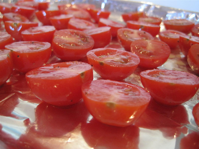 cherry tomatoes before roasting